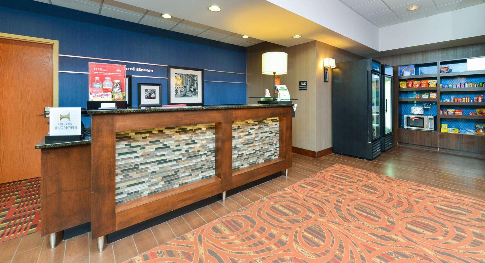 Hampton Inn Chicago-Carol Stream Ngoại thất bức ảnh